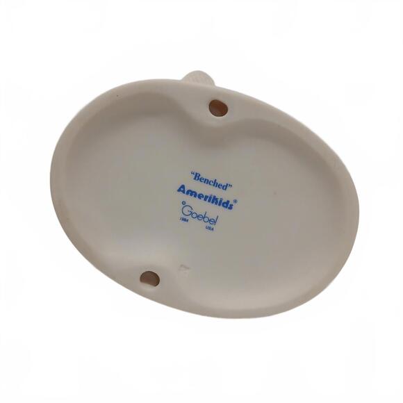 Vintage 1984 Goebel "Amerkids Benched" figurine from 1984 - Picture 6 of 7